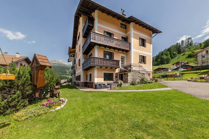 Gîte pour 5 personnes, avec jardin à Moena - 3