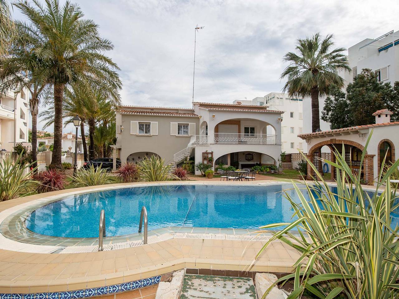 Spacious villa with private pool near the beach in Dénia in Dénia, Costa Blanca