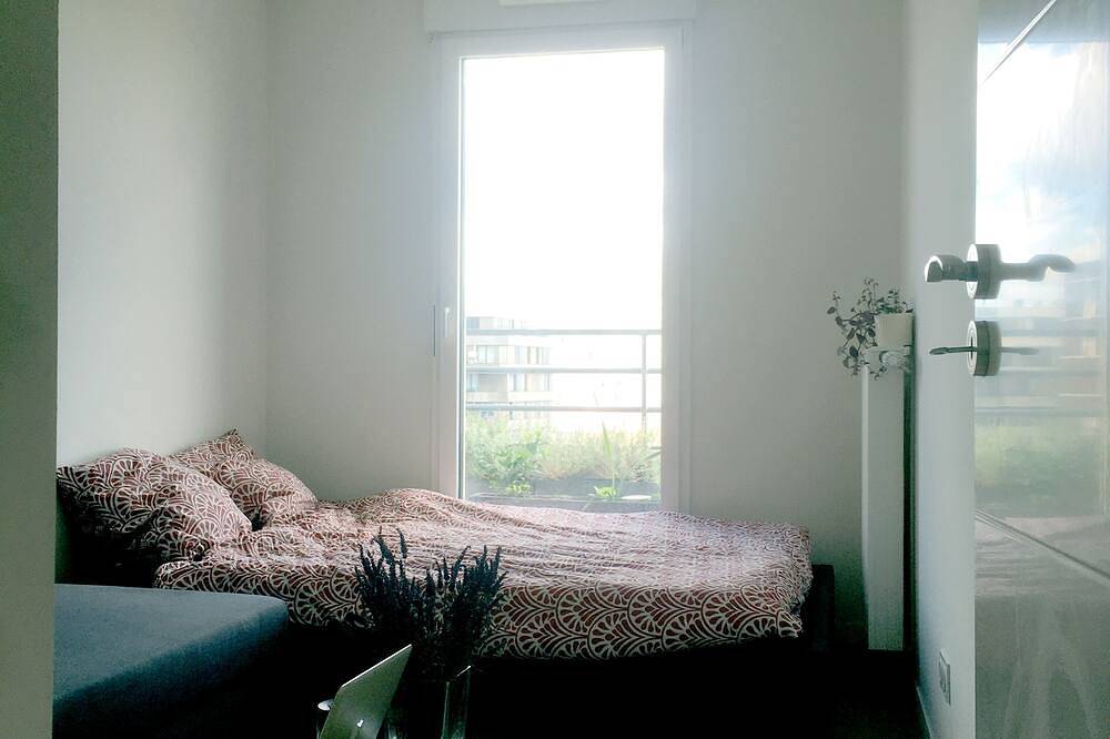 Unique-chambre Privée Dans un Appartement en Roof-top in Colombes, Altos del Sena