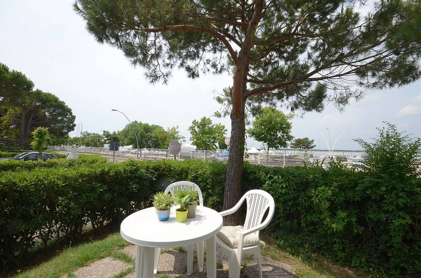 Komfortable Villa inmitten einer grünen Landschaft in Bibione, San Michele al Tagliamento