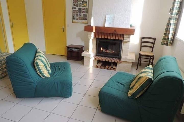 Location de vacances pour 4 personnes, avec jardin et balcon dans Courgoul