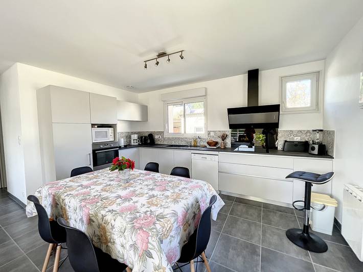 Location de vacances pour 7 personnes, avec jardin dans Carolles Plage - 4