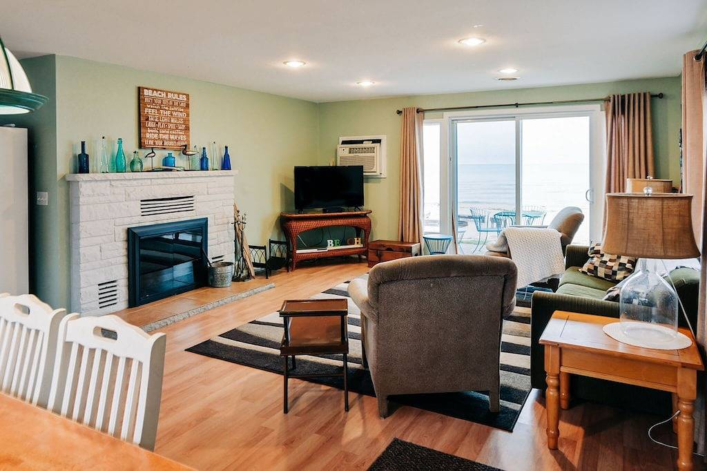 Beachfront cottage on Lake Huron in Iosco County