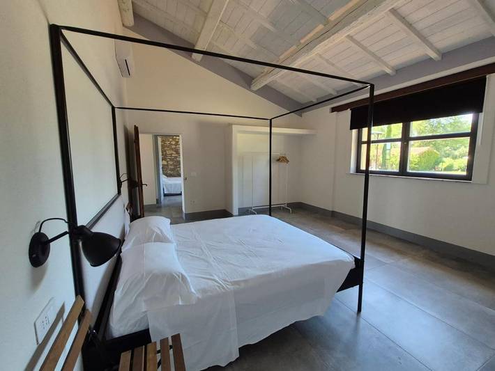 Appartamento per 4 persone, con giardino e panorama nonché piscina, con animali domestici a Mazzanta