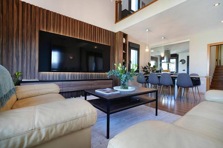 Chalet para 8 personas, con vistas además de piscina y terraza, Se admiten mascotas en Salnés - 2