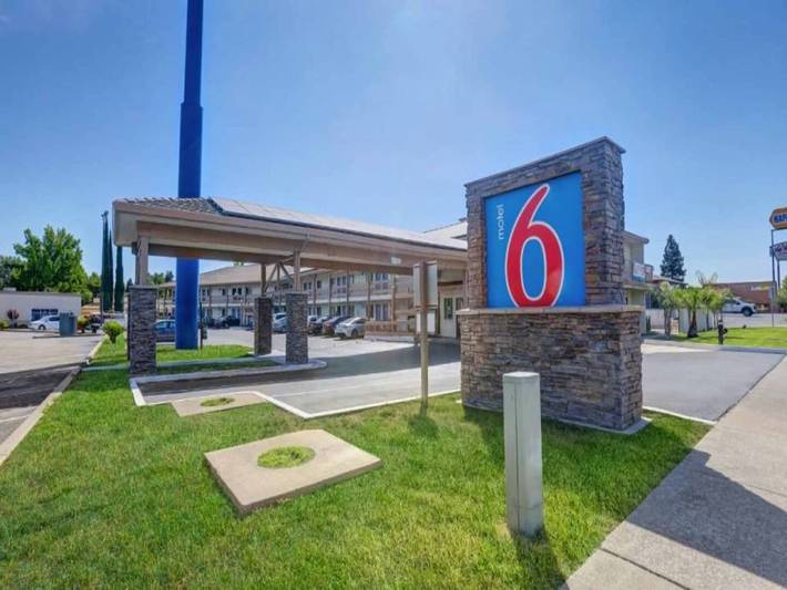 Ganze Wohnung, Motel 6 Anderson, Ca - Redding Airport_1 in Shasta County
