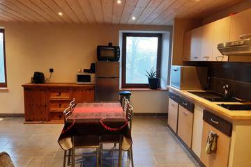 Gîte pour 4 personnes, avec terrasse à Oye-et-Pallet