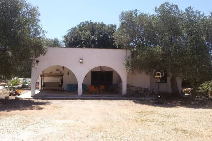 Villa Raffaela ( riserva marina di Torre Guaceto ) tra mare ed Ulivi secolari in San Vito dei Normanni, Salento