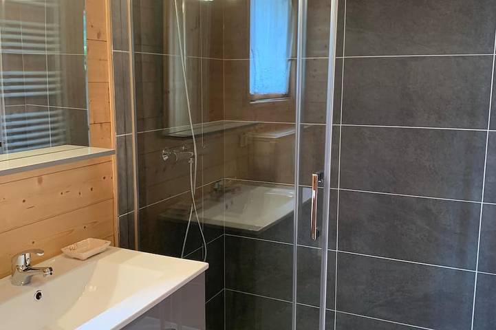 Gîte pour 4 personnes, avec jardin et terrasse à Vacheresse - 4