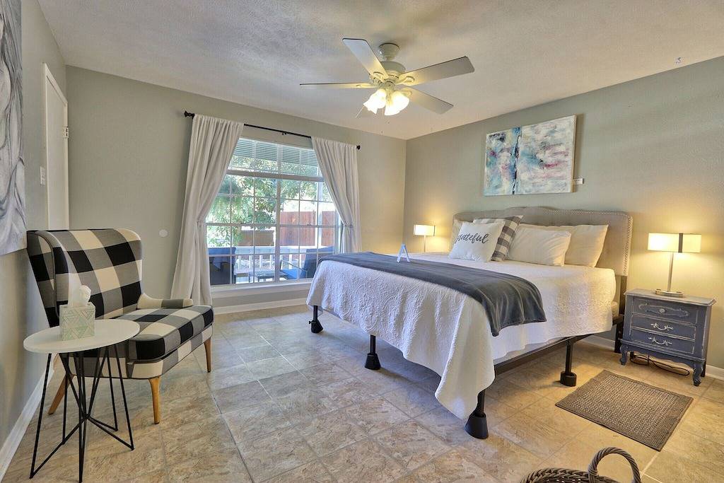 Cypress Creek House | Bright 3/2 on the creek and minutes from downtown! in Hays County