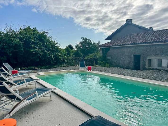 Location de vacances pour 10 personnes, avec piscine et terrasse à Ponlat-Taillebourg - 2