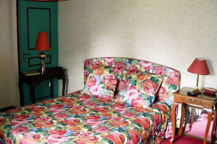 Location de vacances pour 4 personnes, avec Balcon ainsi que Jardin et Piscine à Saint-Vérand - 4