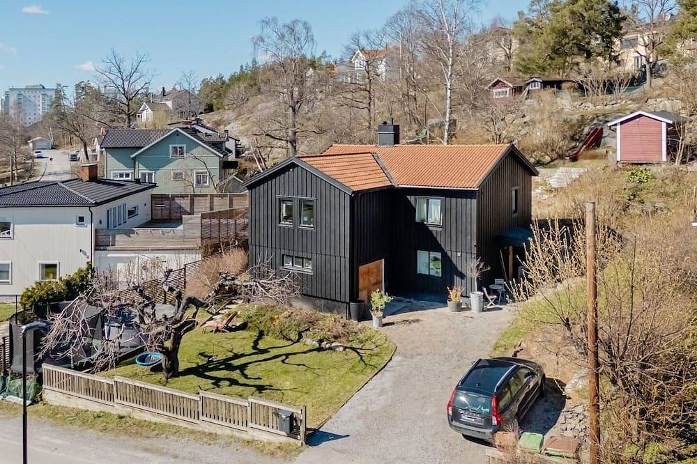 Family friendly house 10 minutes from Stockholm City and Nature reserves. in Nacka, Schwedische Ostsee