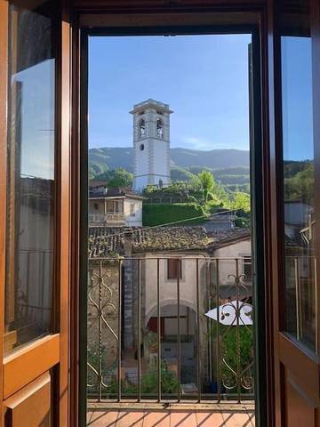 Gîte pour 8 personnes, avec vue et balcon à Pieve Fosciana