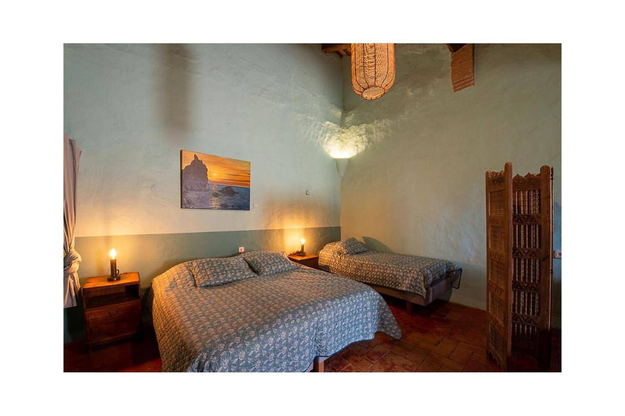 Double Room with Private Bathroom in Sobrestany, Torroella de Montgrí