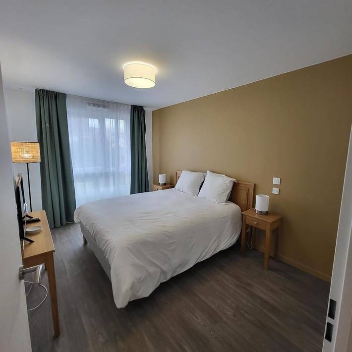 Location de vacances pour 2 personnes, avec vue et piscine ainsi que sauna et jardin à Provins - 4