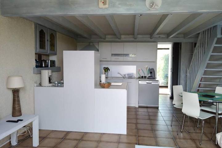 Gîte pour 4 personnes, avec jardin et piscine à Arces - 4