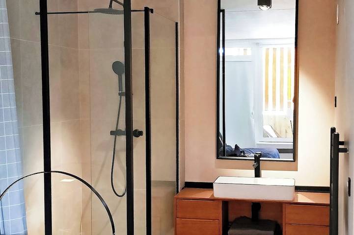 Gîte pour 2 personnes, avec jacuzzi et terrasse dans Paris Rue Sextius Michel - 3