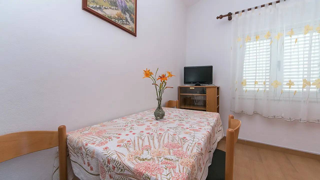 Ganze Ferienwohnung, Ferienwohnung für 4 Personen (34 m²) in Brist in Brist, Makarska Riviera