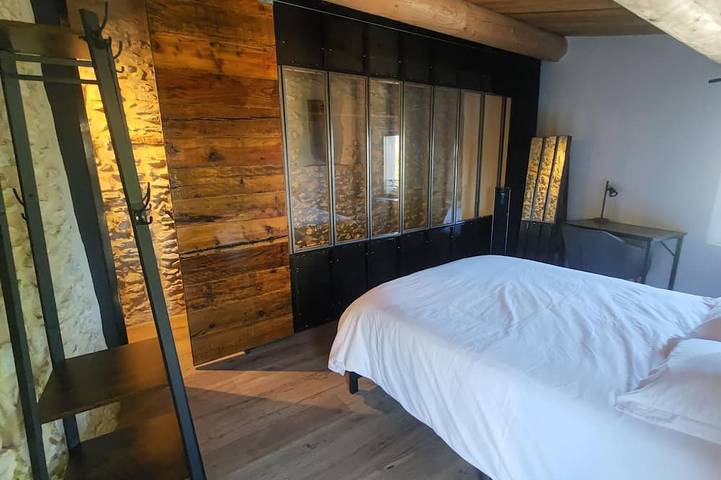 Gîte 4 Personnes à Saint-saturnin-lès-apt Dans le Luberon in Saint-Saturnin-lès-Apt, Parque natural regional del Luberon