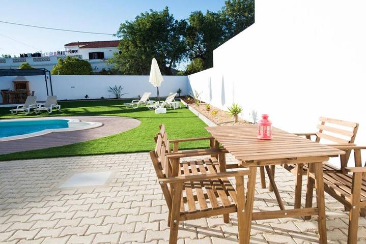 Gîte pour 3 personnes, avec jardin ainsi que piscine et terrasse dans Pata De Cima