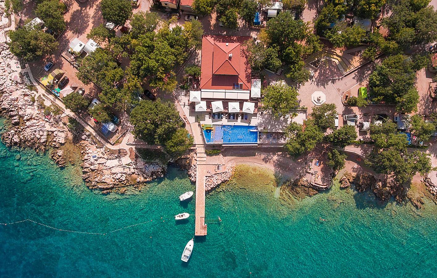 Wohnwagen für 5 Personen mit Pool in Brzac, Krk
