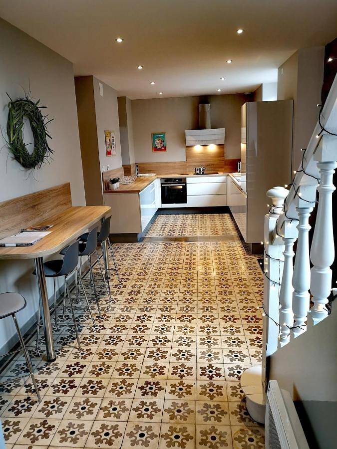 Location de vacances pour 10 personnes, avec vue et jardin à Septmonts - 3