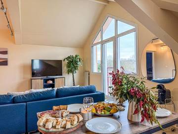 Gîte pour 6 personnes, avec vue et balcon à Billère