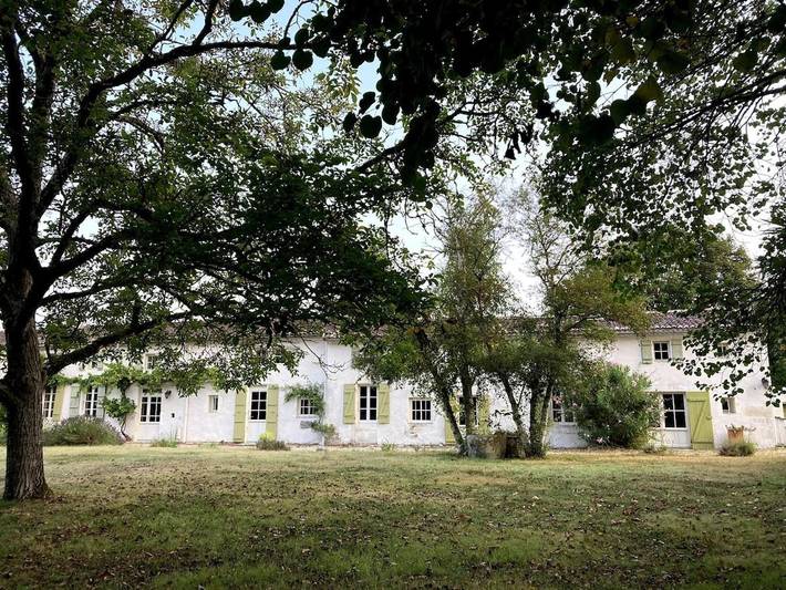 Location de vacances pour 4 personnes, avec piscine et jardin à Saint-Simon-de-Pellouaille - 3