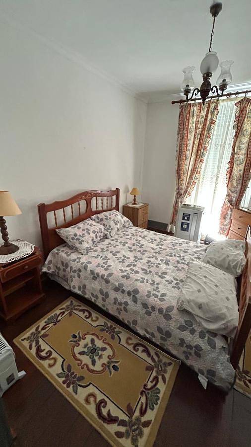 Three-Bedroom House in Caria (Belmonte), Distrito de Castelo Branco