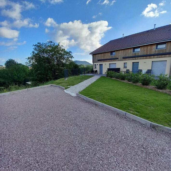 Location de vacances pour 4 personnes, avec jardin et vue à Champ-le-Duc - 2