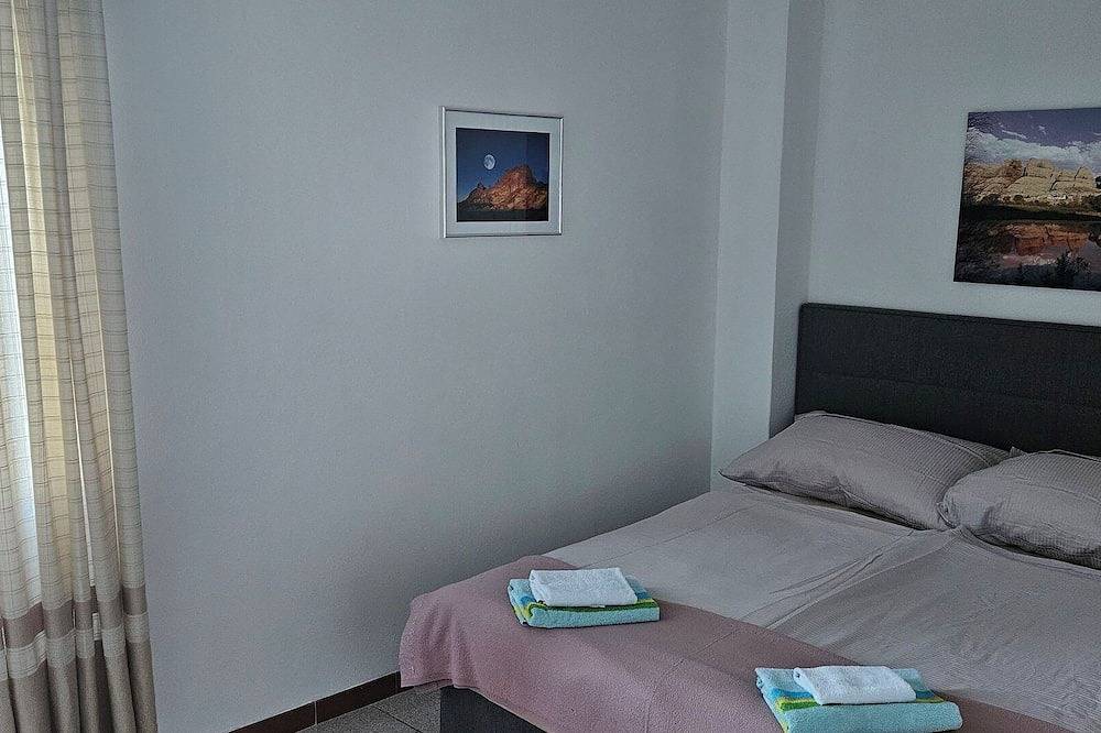 Atemberaubendes alleinstehendes Ferienhaus für 8 Leute mit  W-Lan, Tv, Innenhof und Panoramablick in Novate Mezzola, Bernina-Alpen