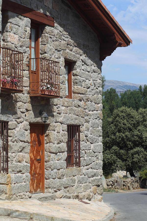Apartamento para 5 personas, con Balcón además de Vistas al lago y Vistas en Navaluenga