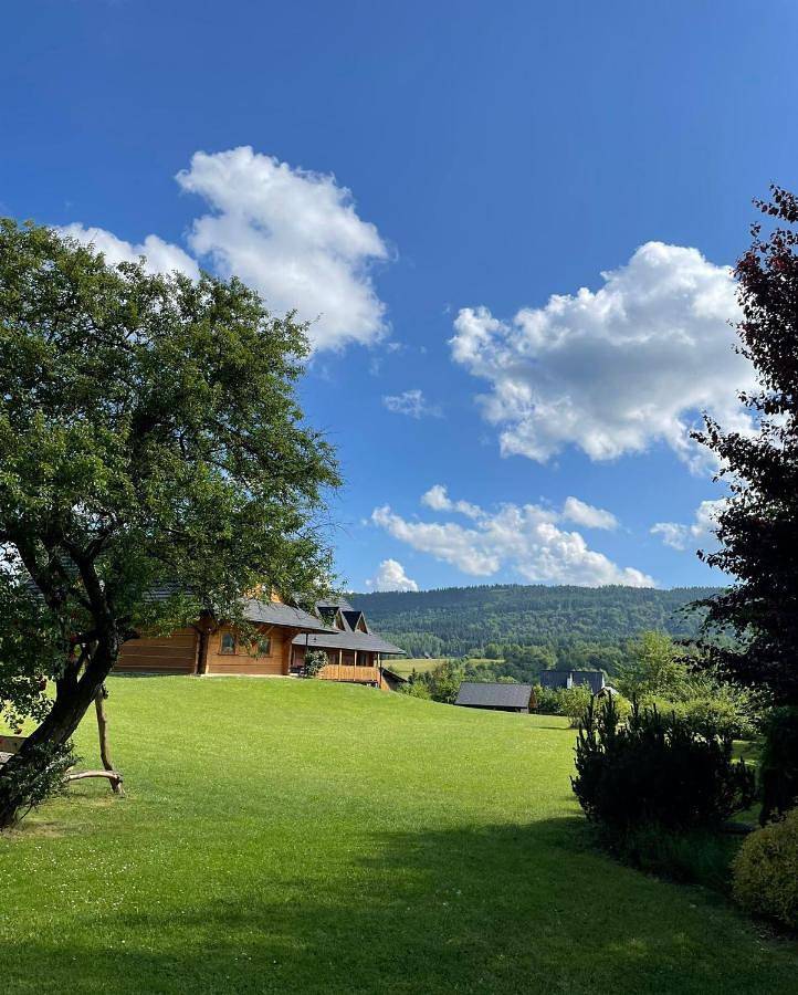 Three-Bedroom Chalet in Karpaty (Polska)