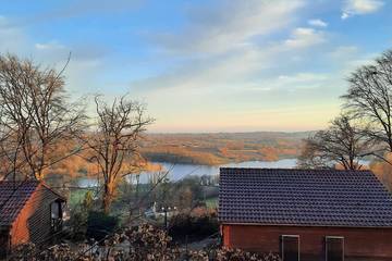 Gîte pour 7 personnes, avec jardin ainsi que piscine et terrasse, animaux acceptés dans Lac de la Dathée