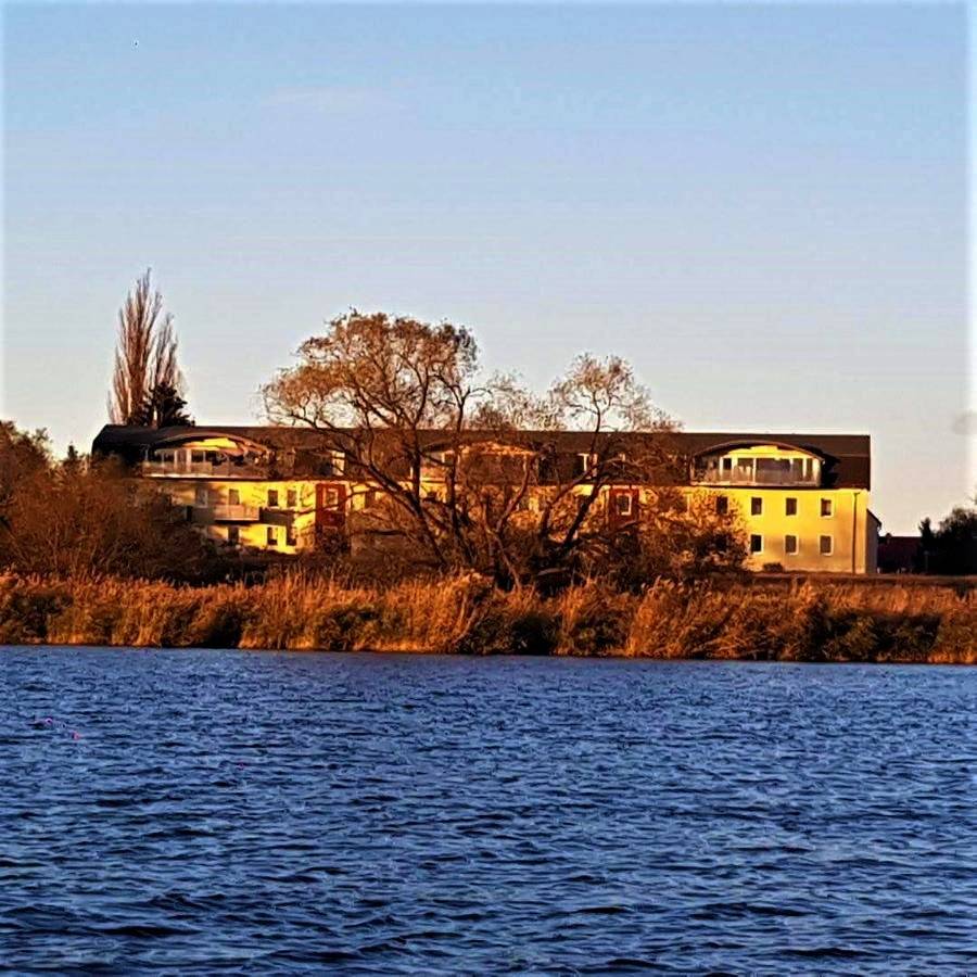 Ganze Wohnung, Ferienwohnung mit Seeblick in Brandenburg an der Havel