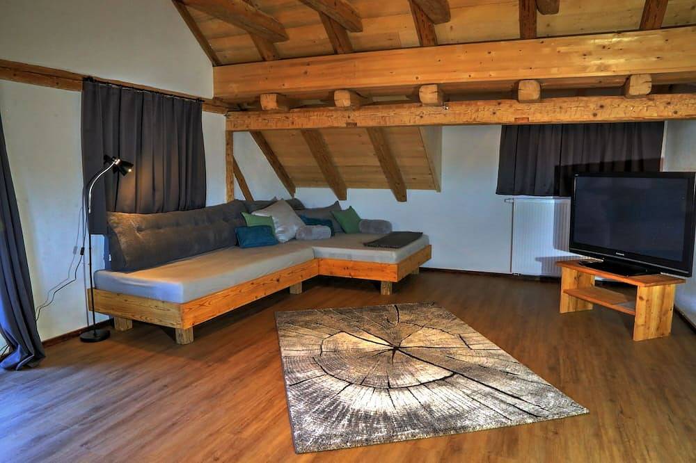 Ganze Wohnung, Beim urigen Mattes - Wohnung \"Eva\" . Schöne offene Dachwohnung. Allgäu. in Altusried, Bayerisch Schwaben