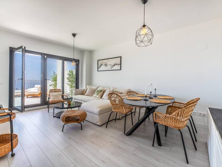 Gîte pour 6 personnes, avec bassin pour enfant et piscine ainsi que jardin et vue sur l’océan, adapté aux familles à Benalmádena - 3