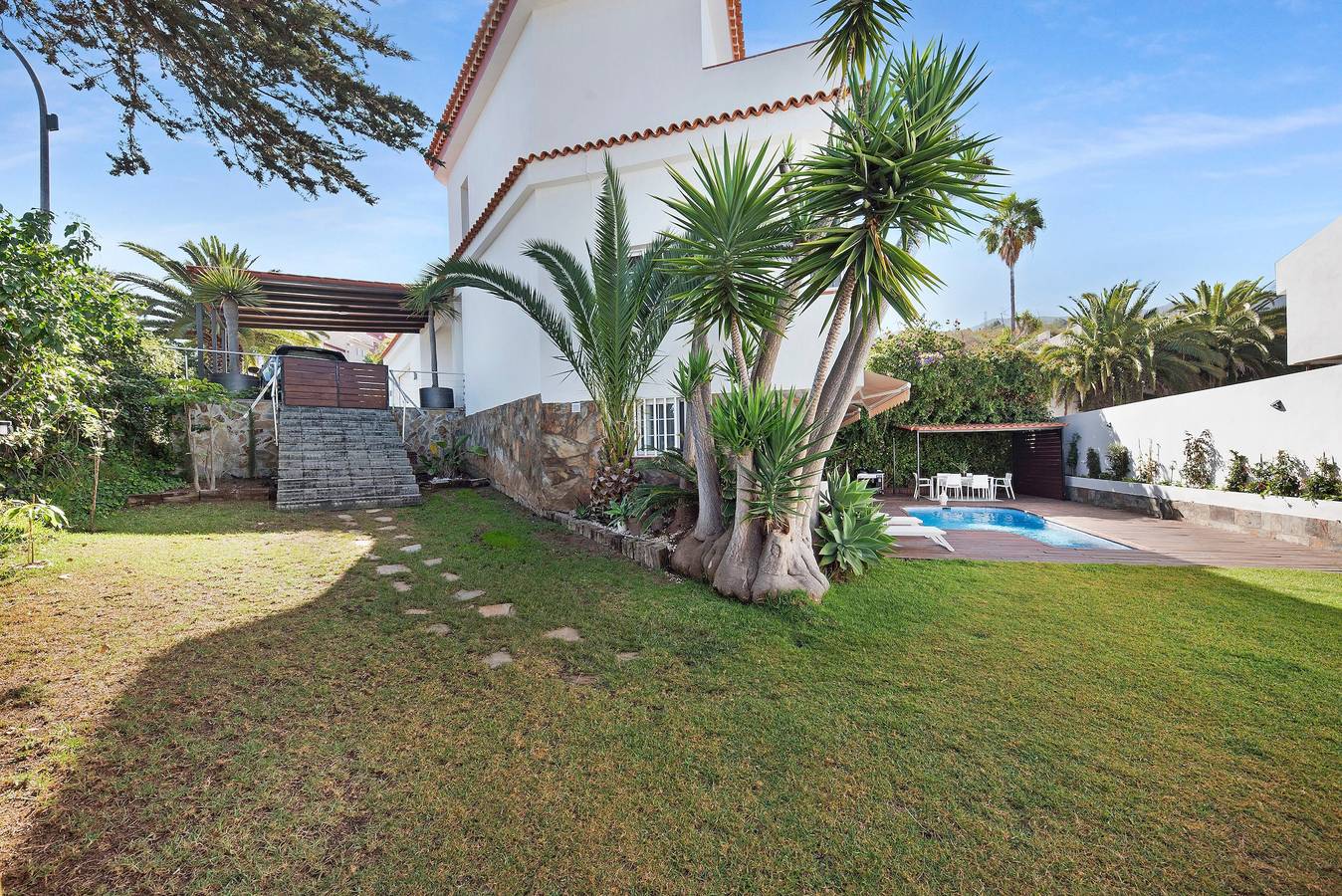 "Loft la Matanza" with Sea View, Mountain View, Pool, Terrace & Garden in La Matanza de Acentejo, North Tenerife