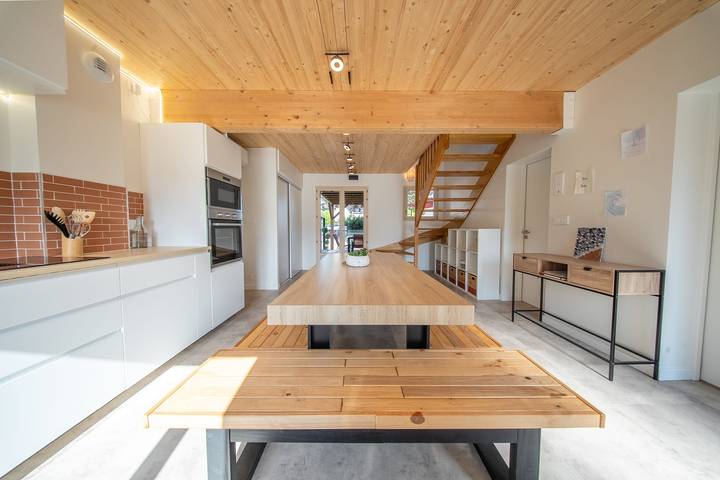 Location de vacances pour 10 personnes, avec Balcon et Jacuzzi ainsi que Terrasse et Jardin dans Penthièvre - 4