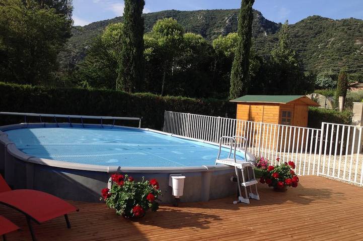 Gîte pour 6 personnes, avec terrasse et jardin