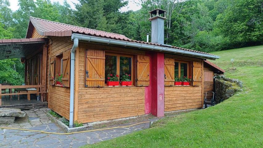 Location de vacances pour 6 personnes, avec Jacuzzi et Terrasse ainsi que Jardin et Vue dans Territoire de Belfort
