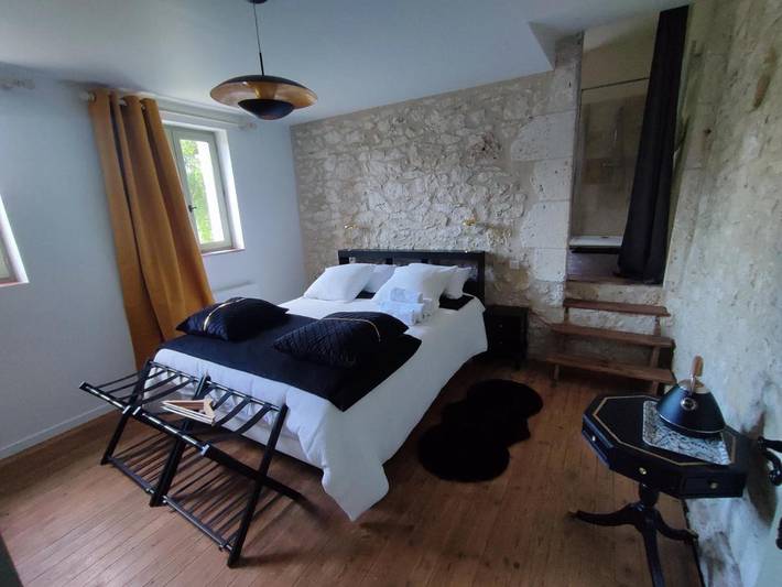 Location de vacances pour 2 personnes, avec jardin et terrasse ainsi que jacuzzi et piscine à Monestier - 4