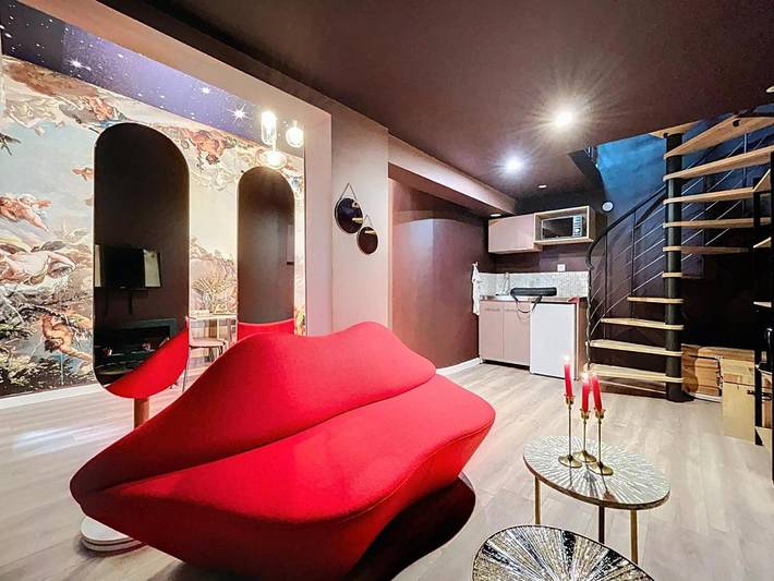 Gîte pour 2 personnes, avec jacuzzi ainsi que terrasse et jardin à Gradignan