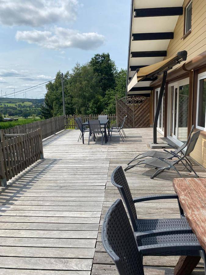 Location de vacances pour 6 personnes, avec jardin et vue à Trois-Ponts