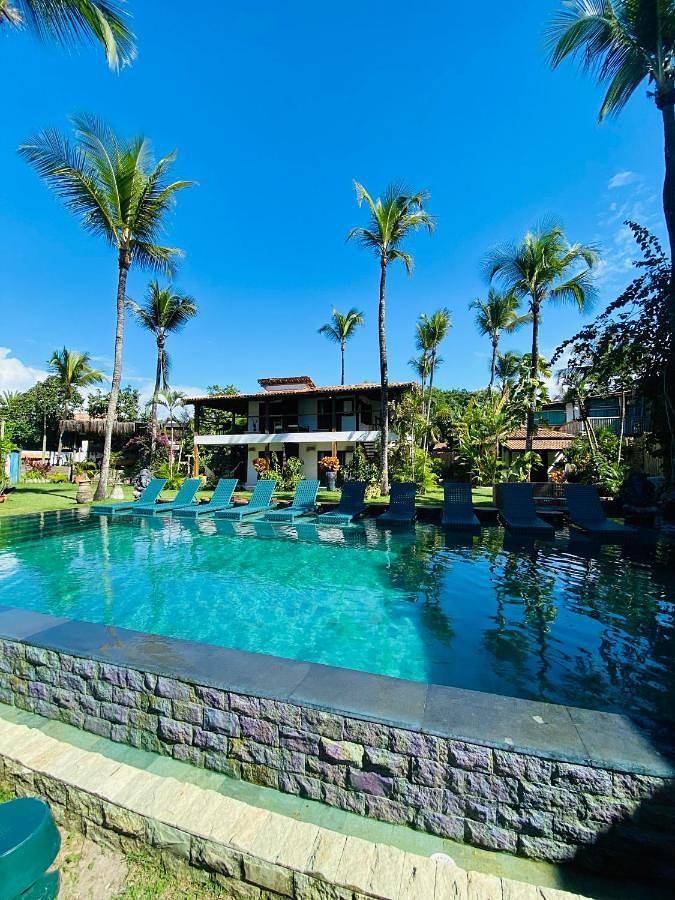 Hôtel pour 3 personnes, avec balcon et jacuzzi ainsi que jardin et piscine, animaux acceptés