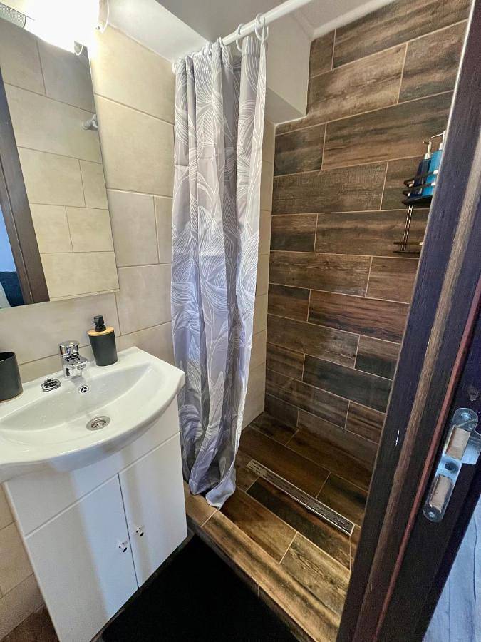 Gîte pour 3 personnes, avec terrasse dans Deva (Roumanie) - 2