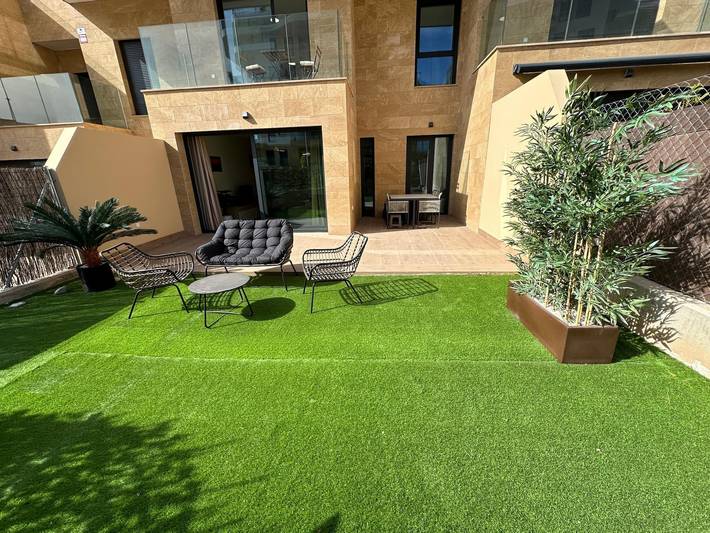 Appartement de vacances pour 6 personnes, avec terrasse et piscine ainsi que jardin et vue sur l’océan - 1