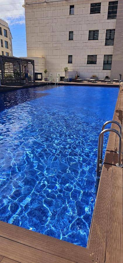 Gîte pour 4 personnes, avec vue ainsi que piscine et terrasse à Gibraltar - 3
