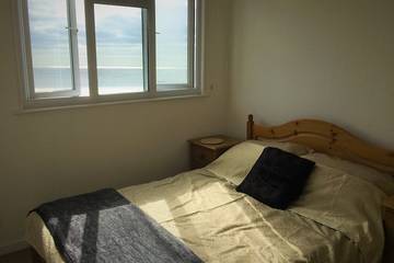 Chalet for 6 People in Ventnor, Isle of Wight, Photo 2